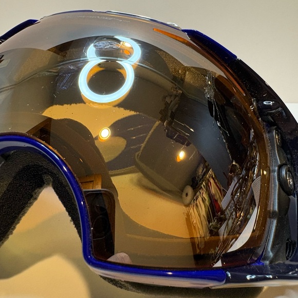 Oakley Airbrake Blue Ski Goggles . Reflective lens Oakley Goggles - Picture 11 of 15